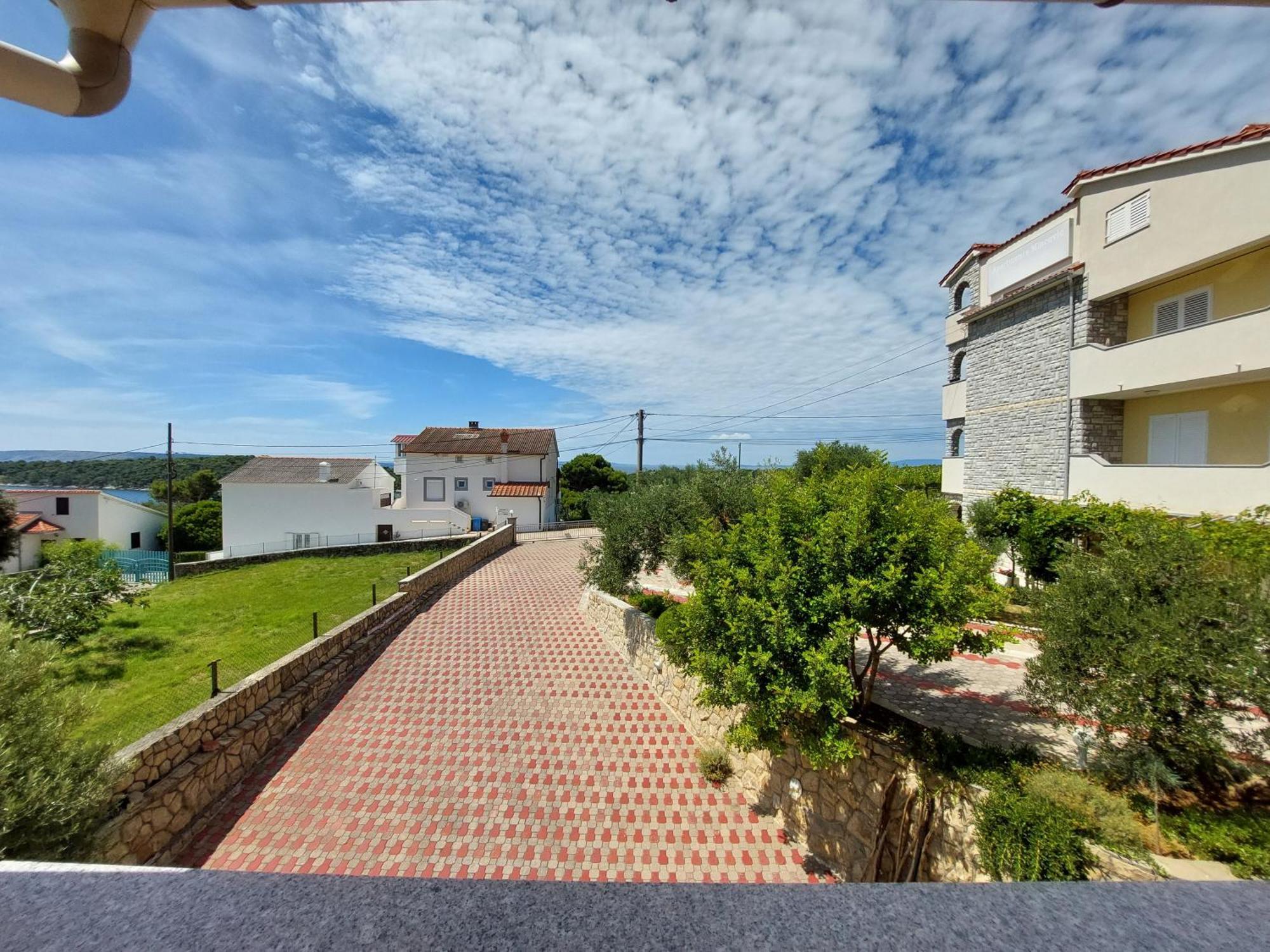 Apartments Palit Раб Екстериор снимка