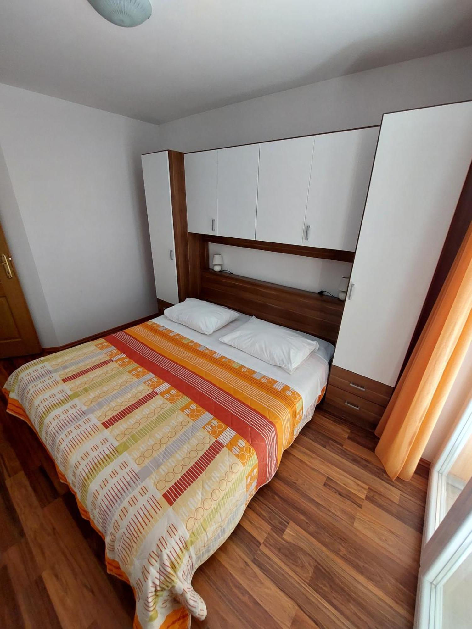 Apartments Palit Раб Екстериор снимка