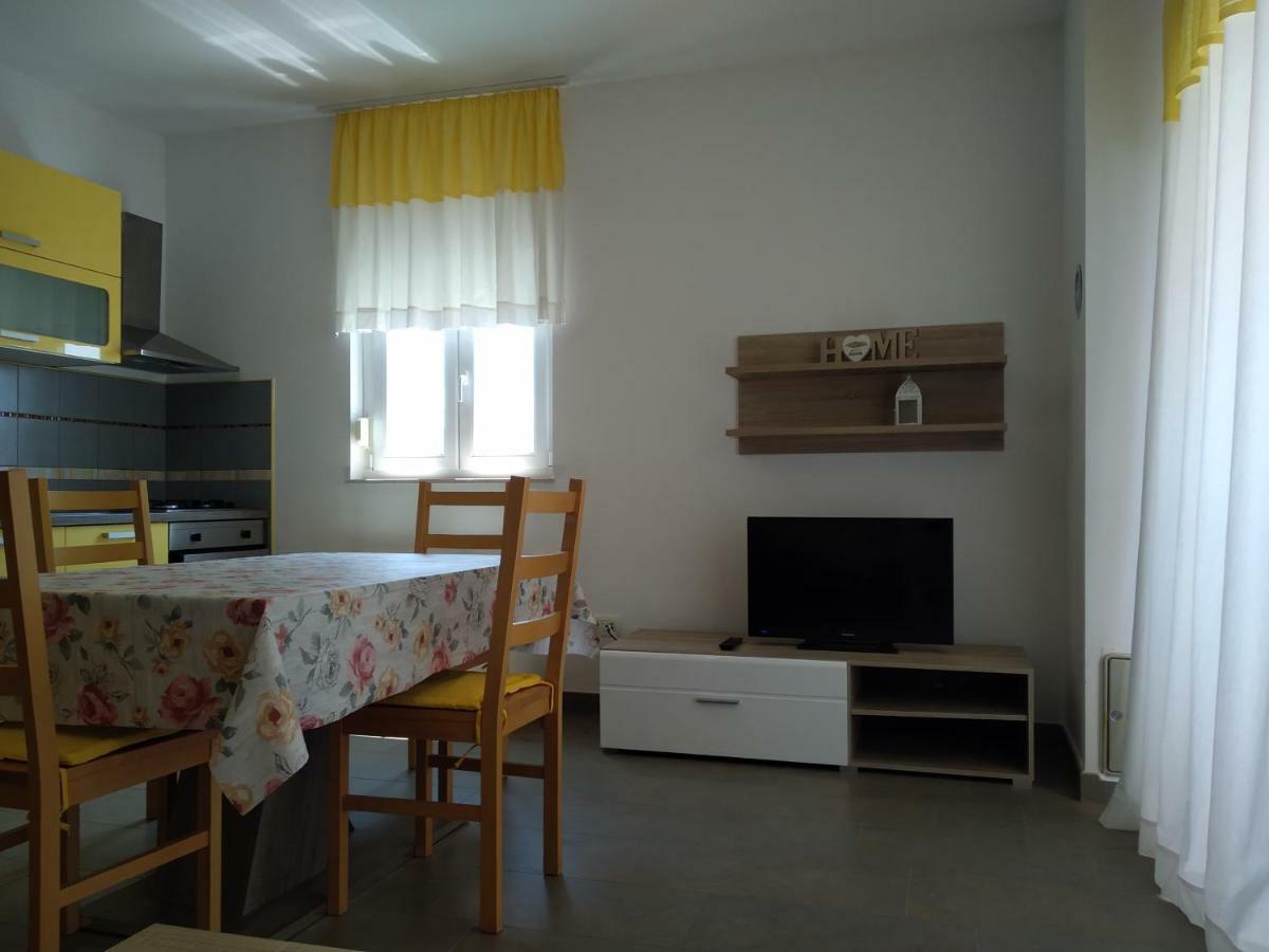 Apartments Palit Раб Екстериор снимка