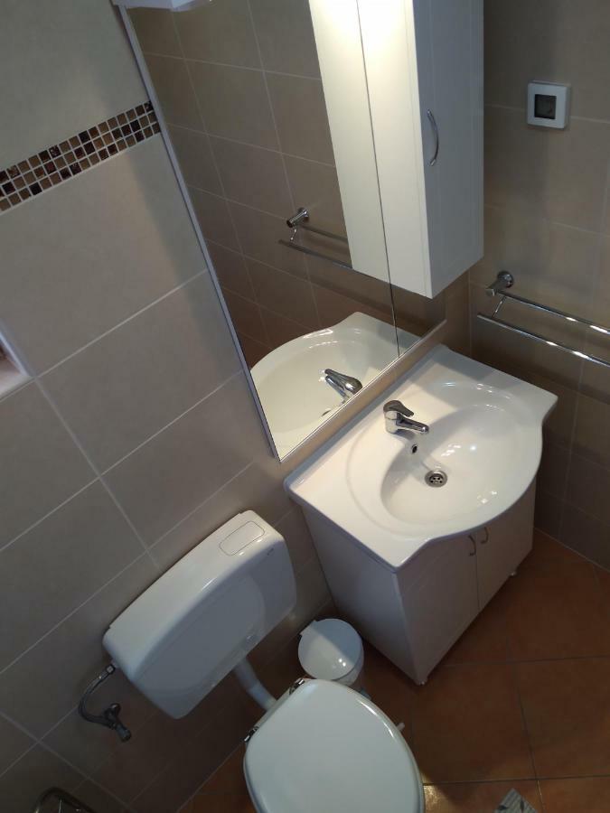 Apartments Palit Раб Екстериор снимка