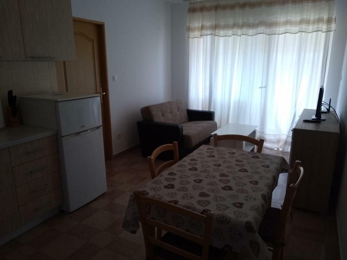 Apartments Palit Раб Екстериор снимка