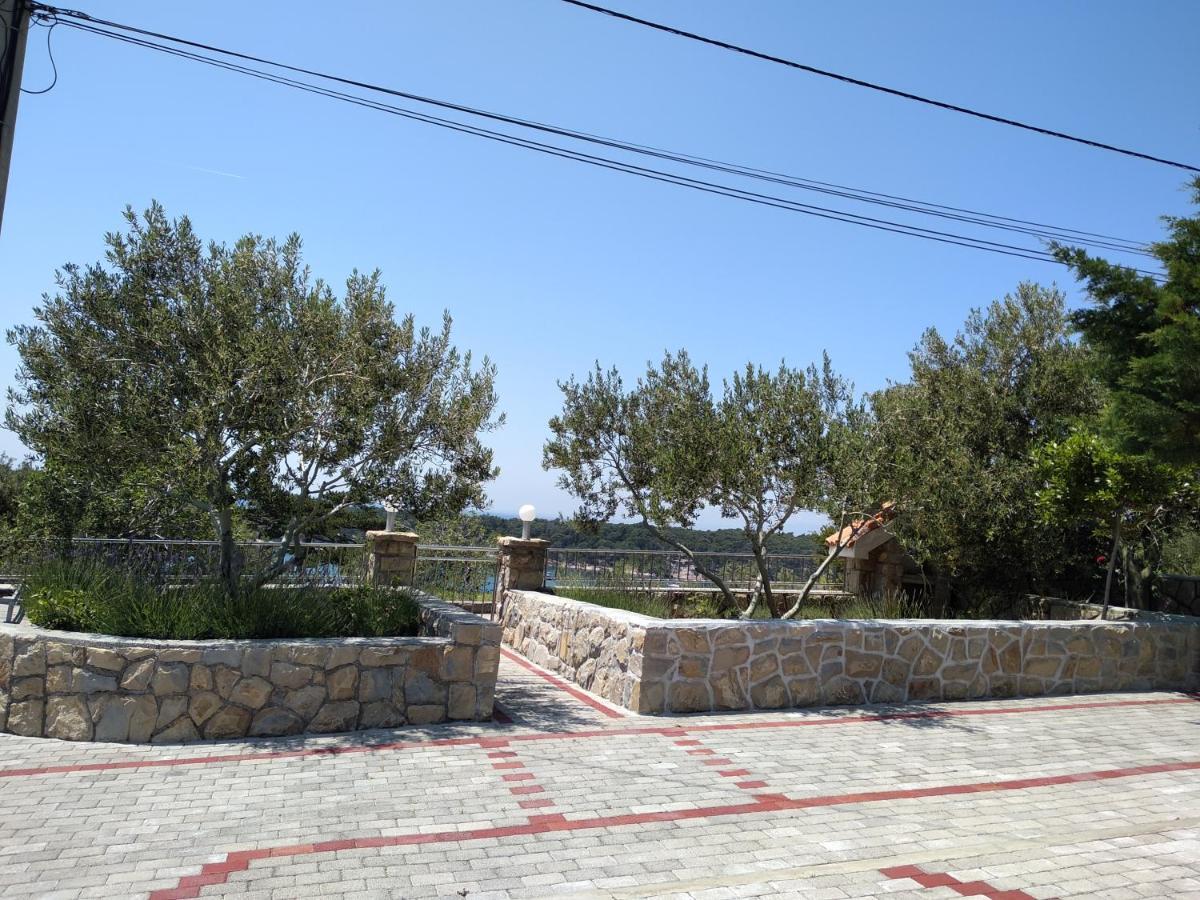 Apartments Palit Раб Екстериор снимка