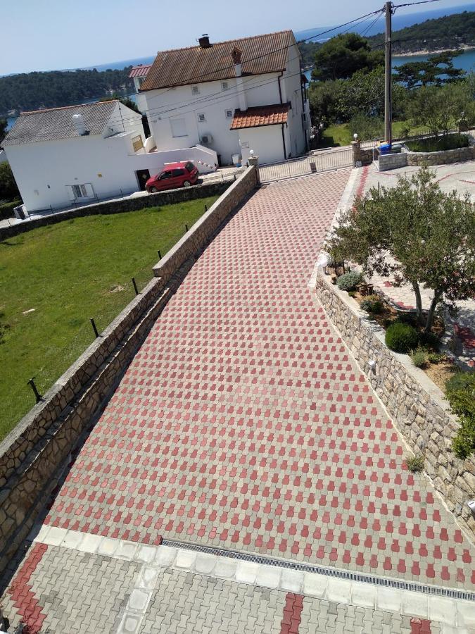 Apartments Palit Раб Екстериор снимка
